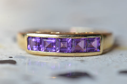 Striking Vintage Amethyst Band Ring