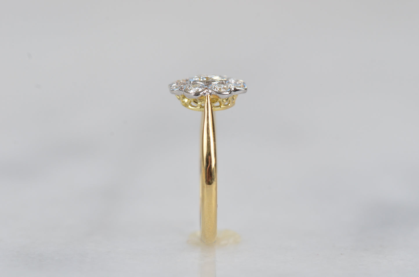 Crisp Vintage Diamond Daisy Ring