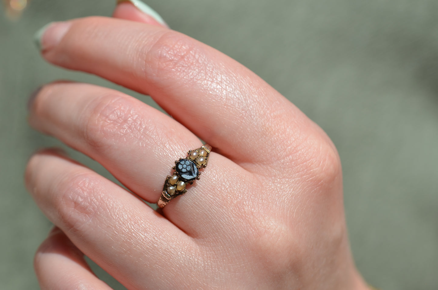 Sentimental Victorian Forget Me Not Ring