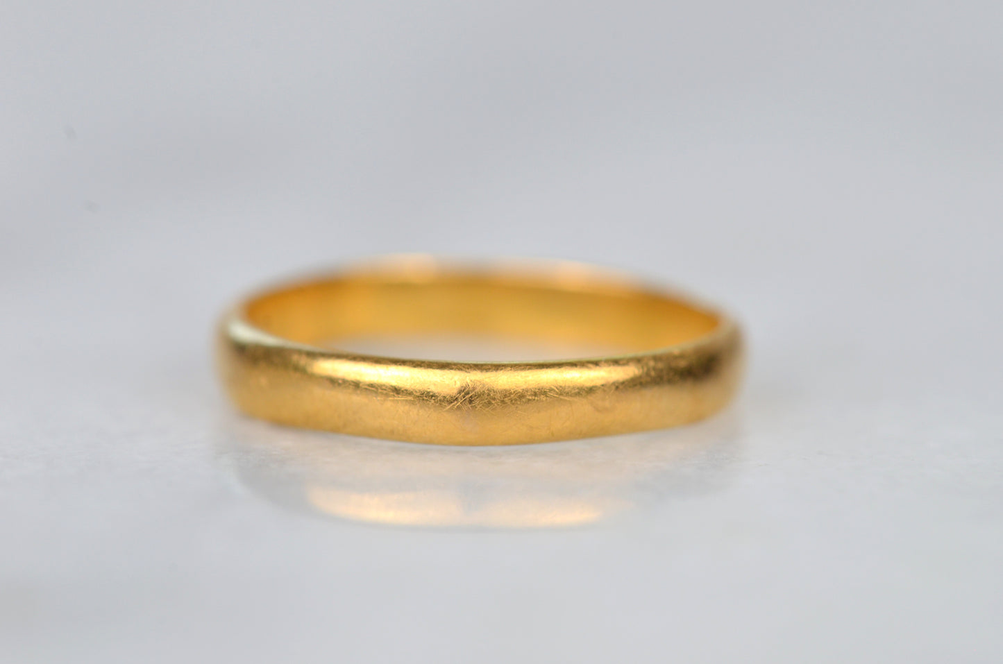 Gorgeous 22k Band 6 1/8 1956