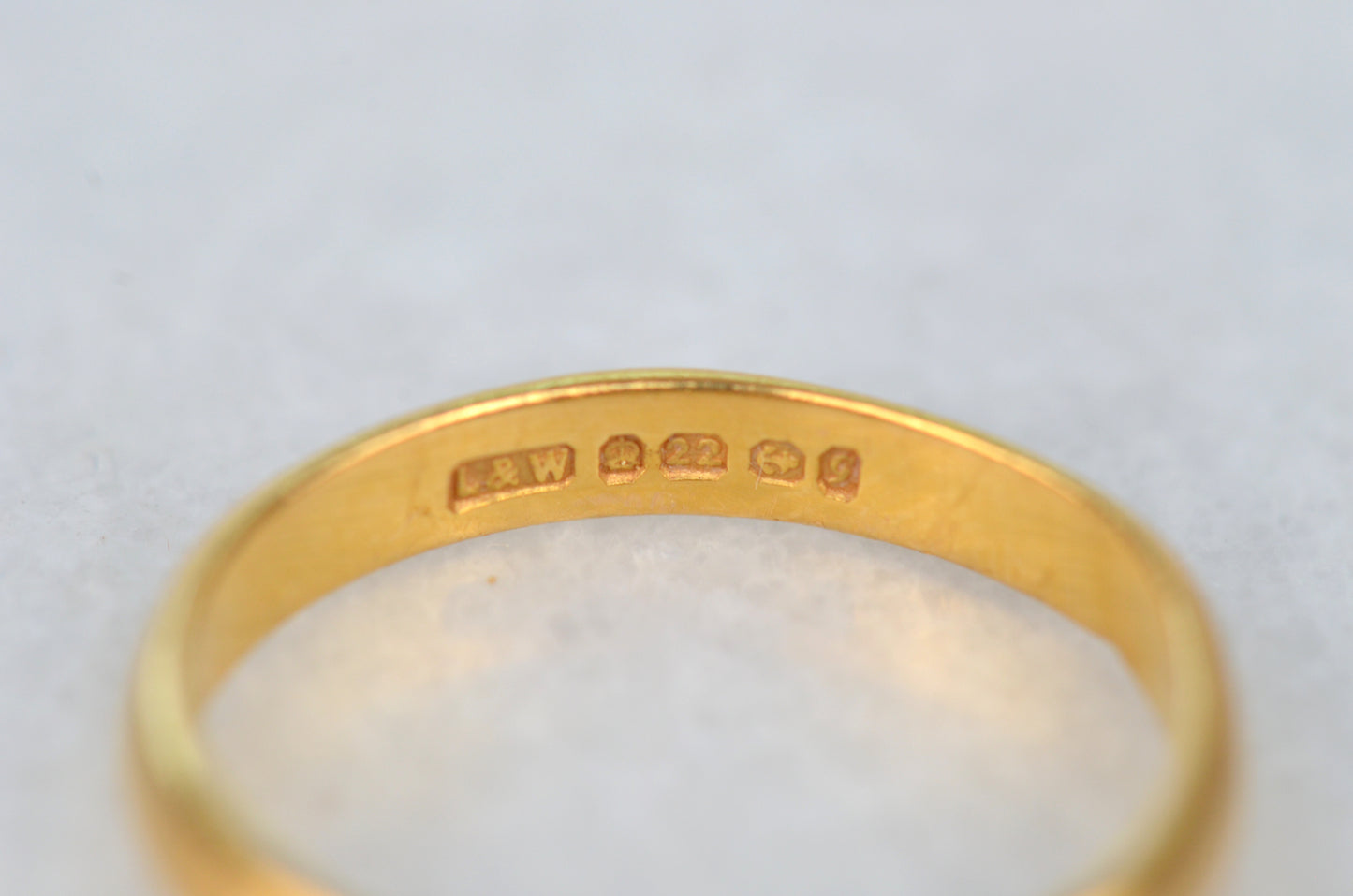 Gorgeous 22k Band 6 1/8 1956