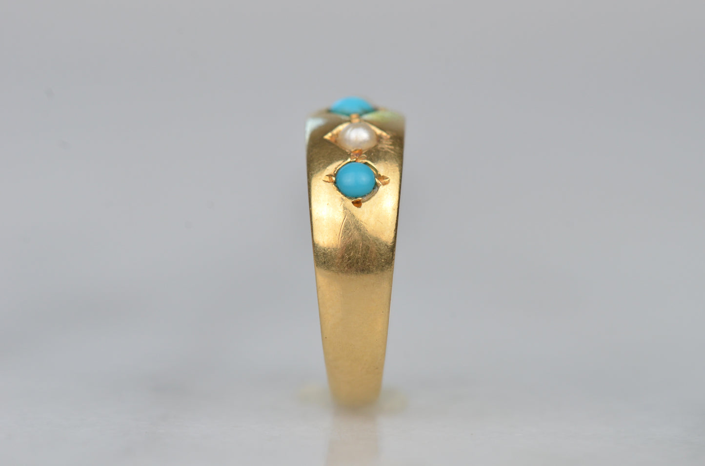 Elegant Antique Turquoise and Pearl Ring