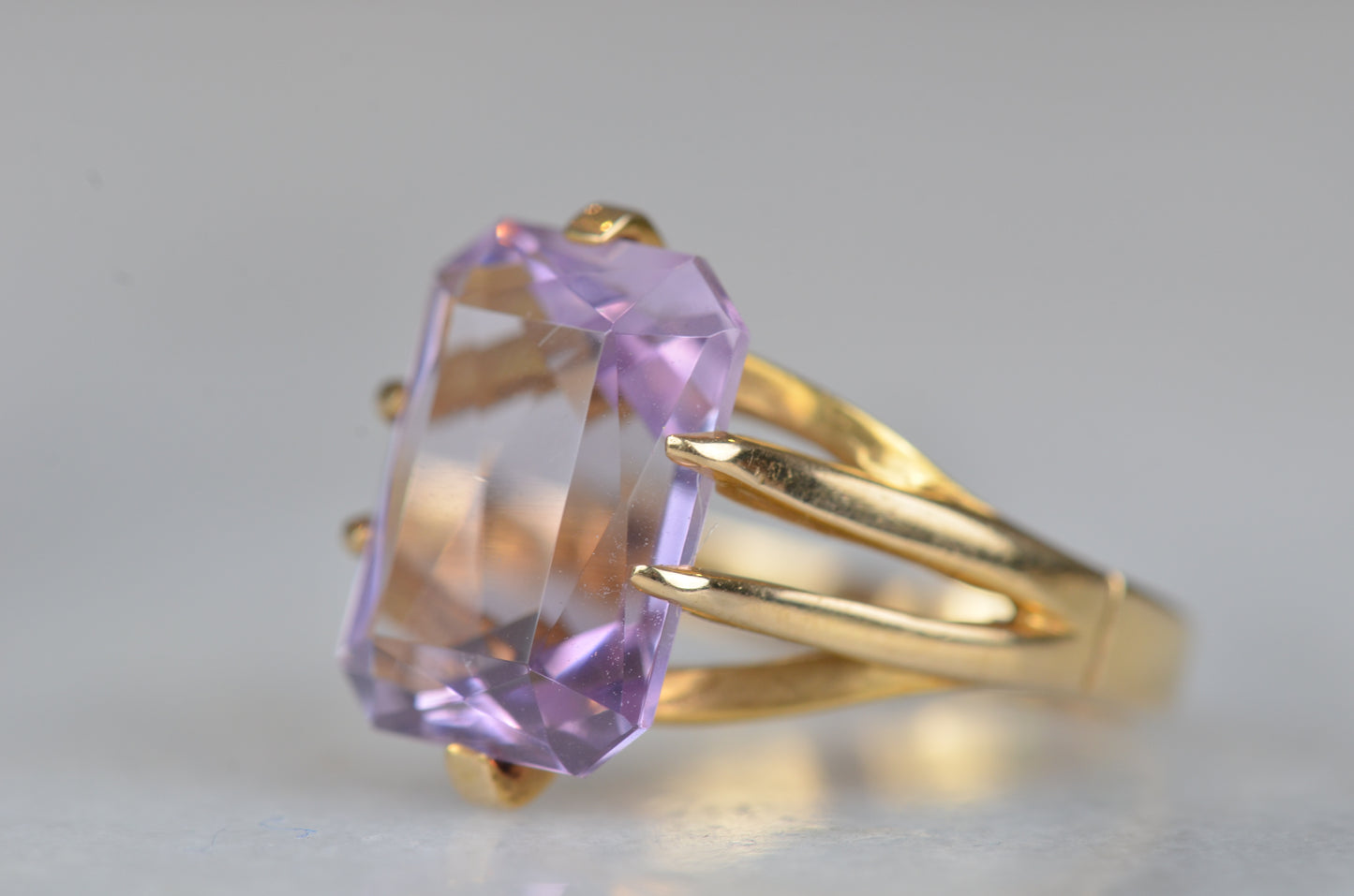 Chic Vintage Amethyst Cocktail Ring