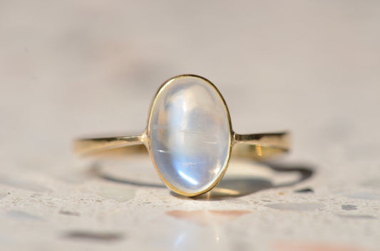 Clair de Lune Vintage Moonstone Ring
