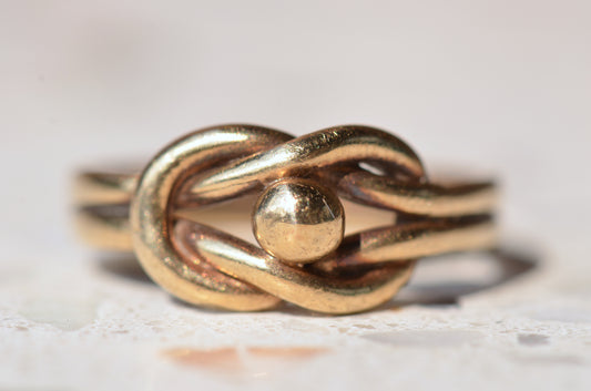Warm Vintage Lovers' Knot Ring
