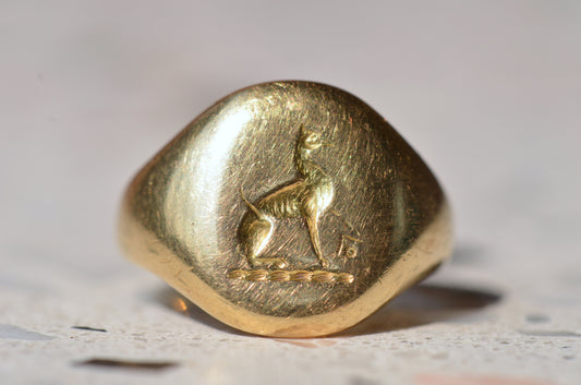 Substantial Retro Greyhound Signet