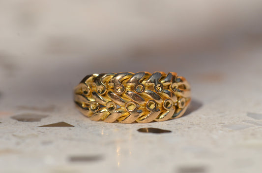 Rich Antique Keeper Ring