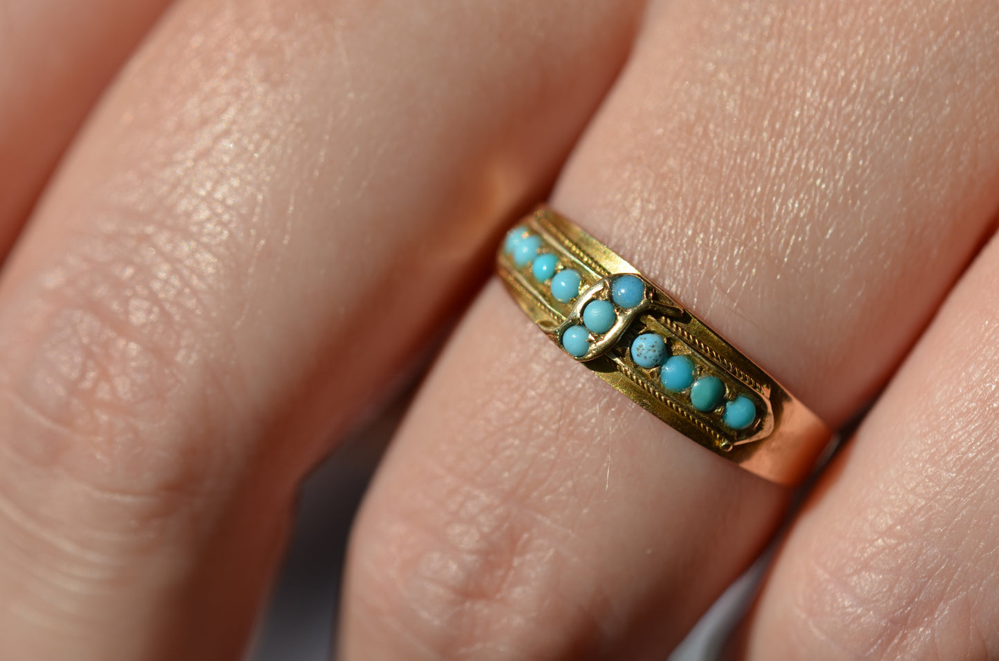 Elegant Victorian Turquoise Band Ring