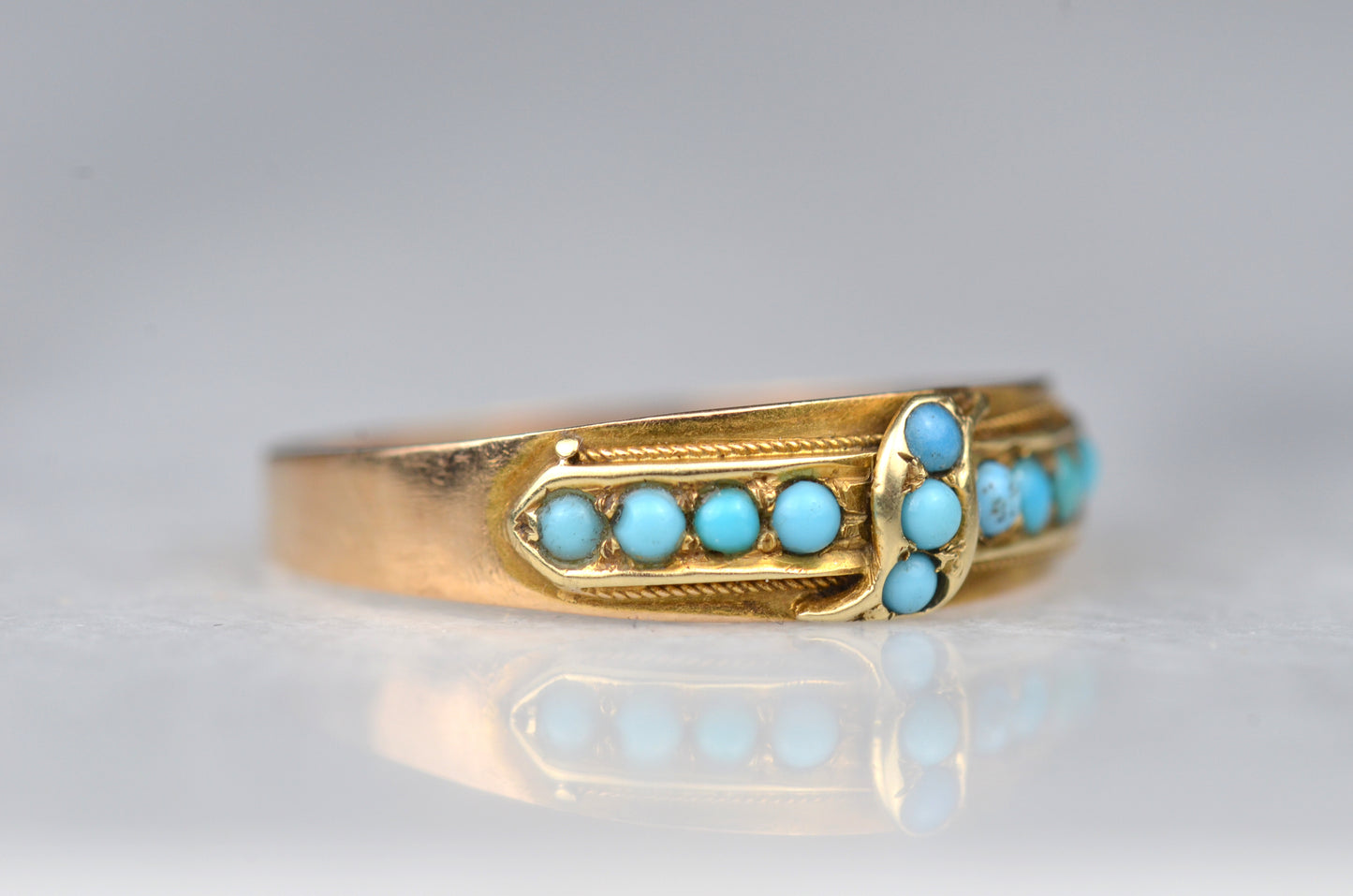Elegant Victorian Turquoise Band Ring
