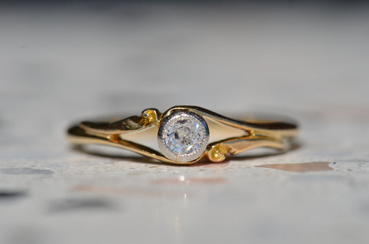 Dainty Edwardian Bezel Solitaire