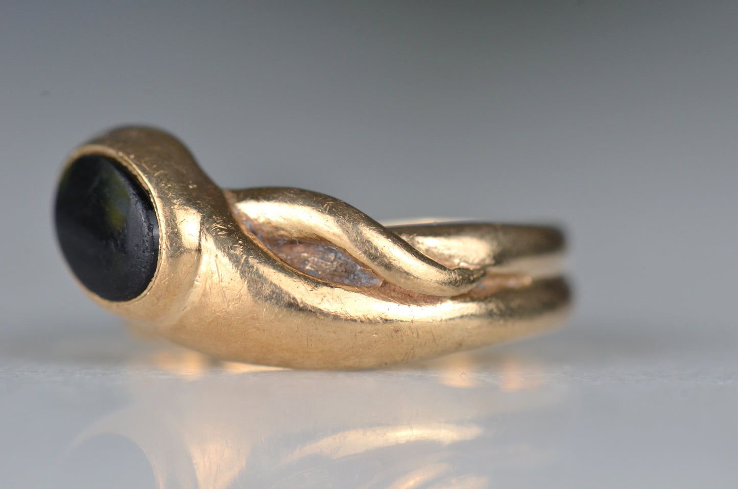 Subtle Vintage Onyx Snake Ring