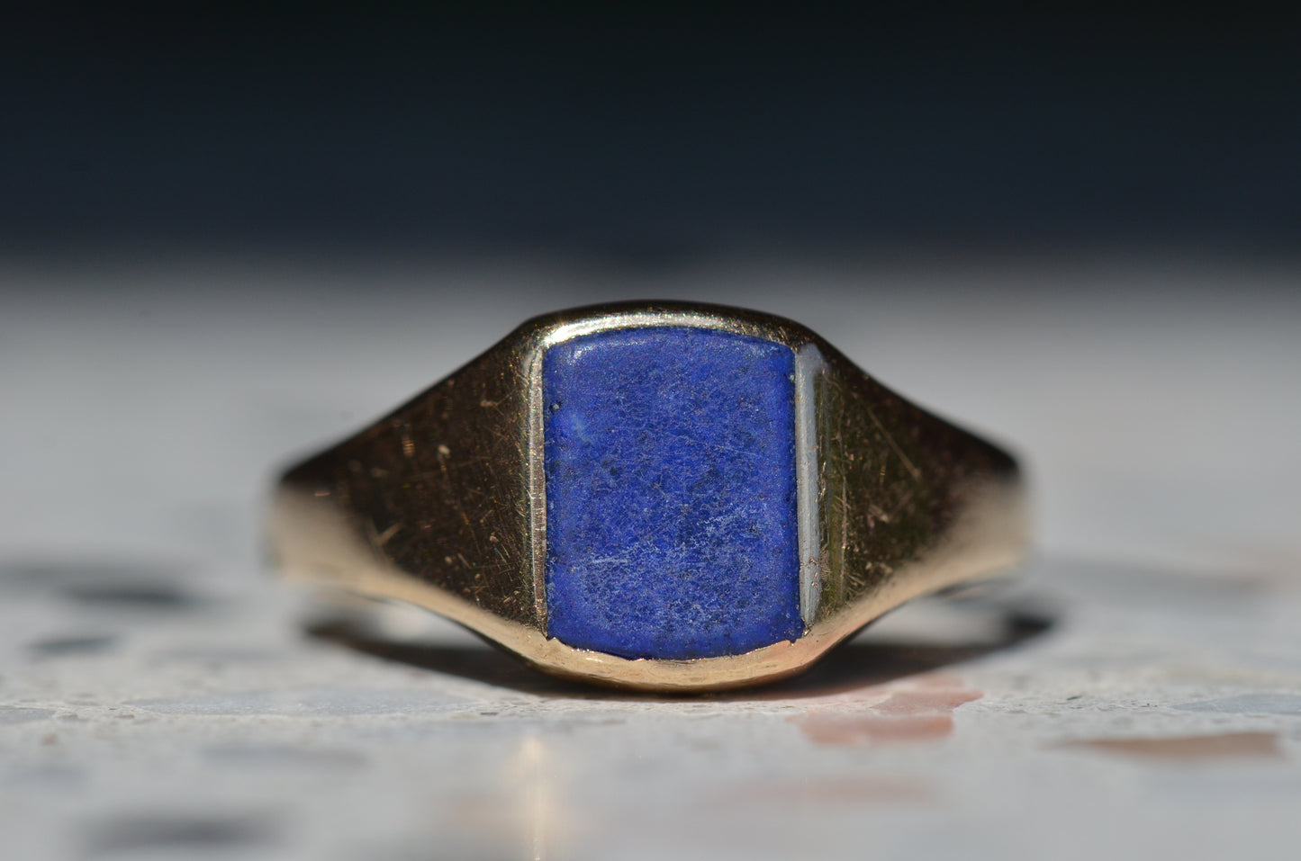 Vivid Sentimental Memorial Lapis Signet