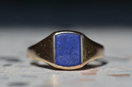 Vivid Sentimental Memorial Lapis Signet