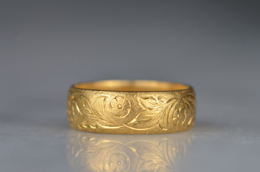 Exquisite Midcentury 22k Ivy Band