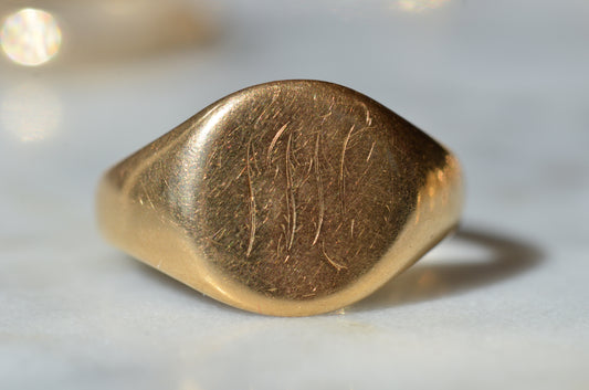 Smooth Lustrous Antique Signet