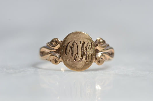 Crisp Vintage Scrolled Signet Ring