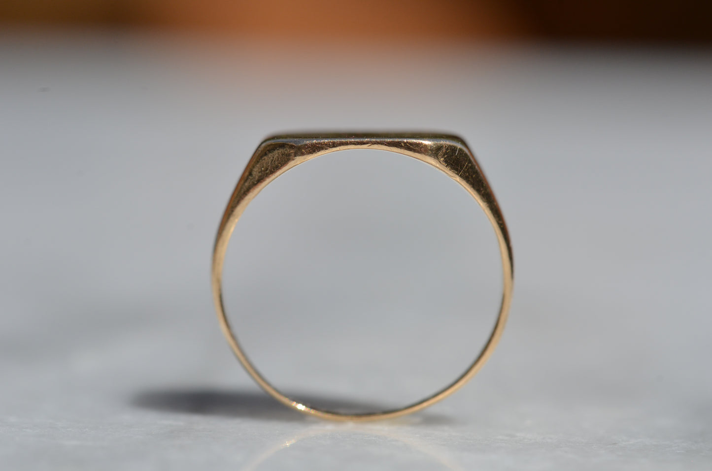 Scintillating Rays Vintage Signet Ring