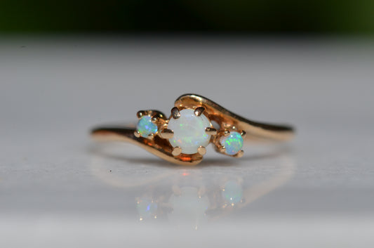 Lovely Vintage Opal Bypass Trilogy Ring