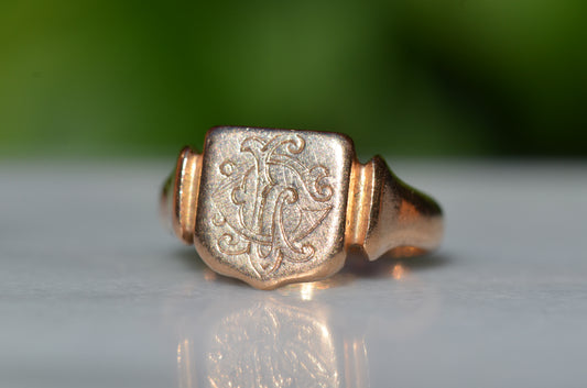 Solid Antique Signet Ring LC/CL