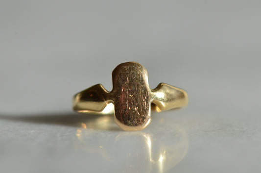 Tiny Antique Baby Ring 25-12-22
